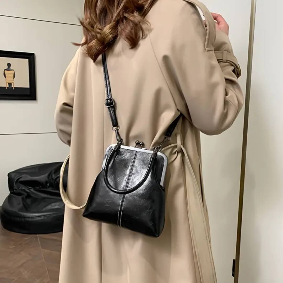 Ella’s Timeless Kiss Lock | Vintage Handbag