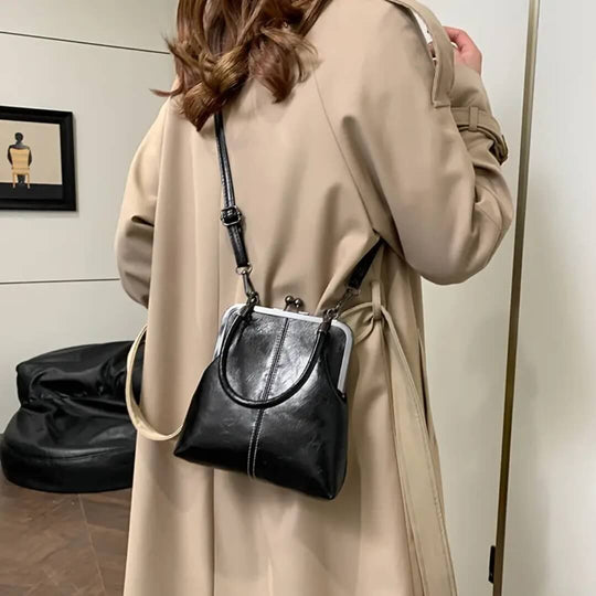 Ella’s Timeless Kiss Lock | Vintage Handbag