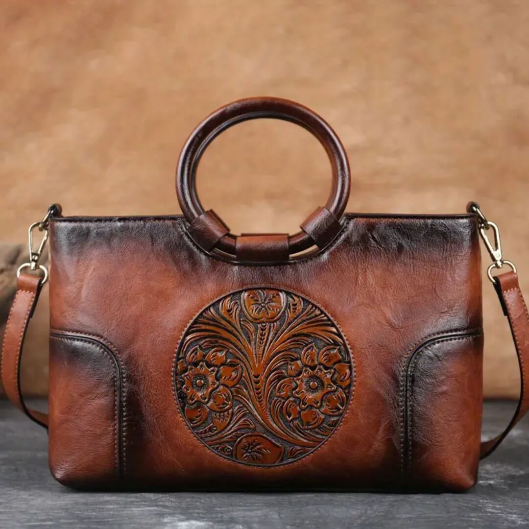 Amanda's Timeless Treasure | Vintage Handbag