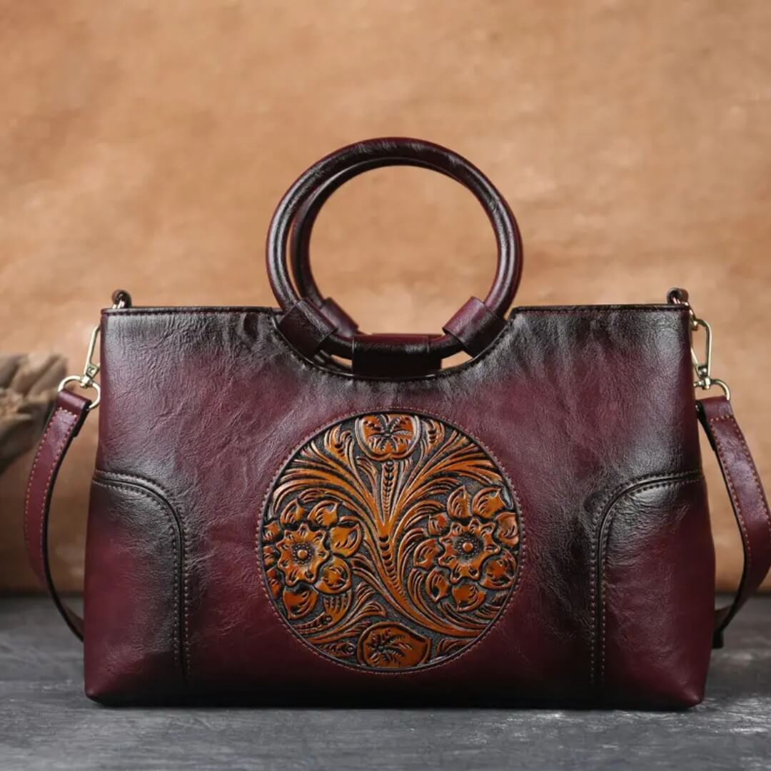 Amanda's Timeless Treasure | Vintage Handbag