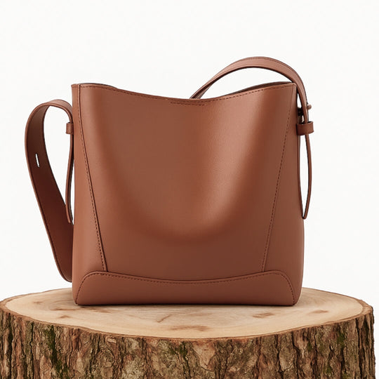 Lucy's Refined Shoulder Charm | Shoulder Bag