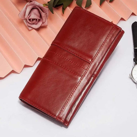 Lauren’s Sleek Keeper | Wallet