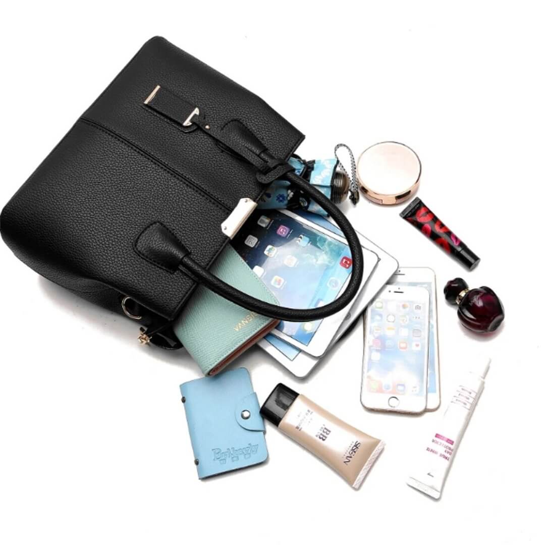 Chelsea’s Essential Companion | Handbag